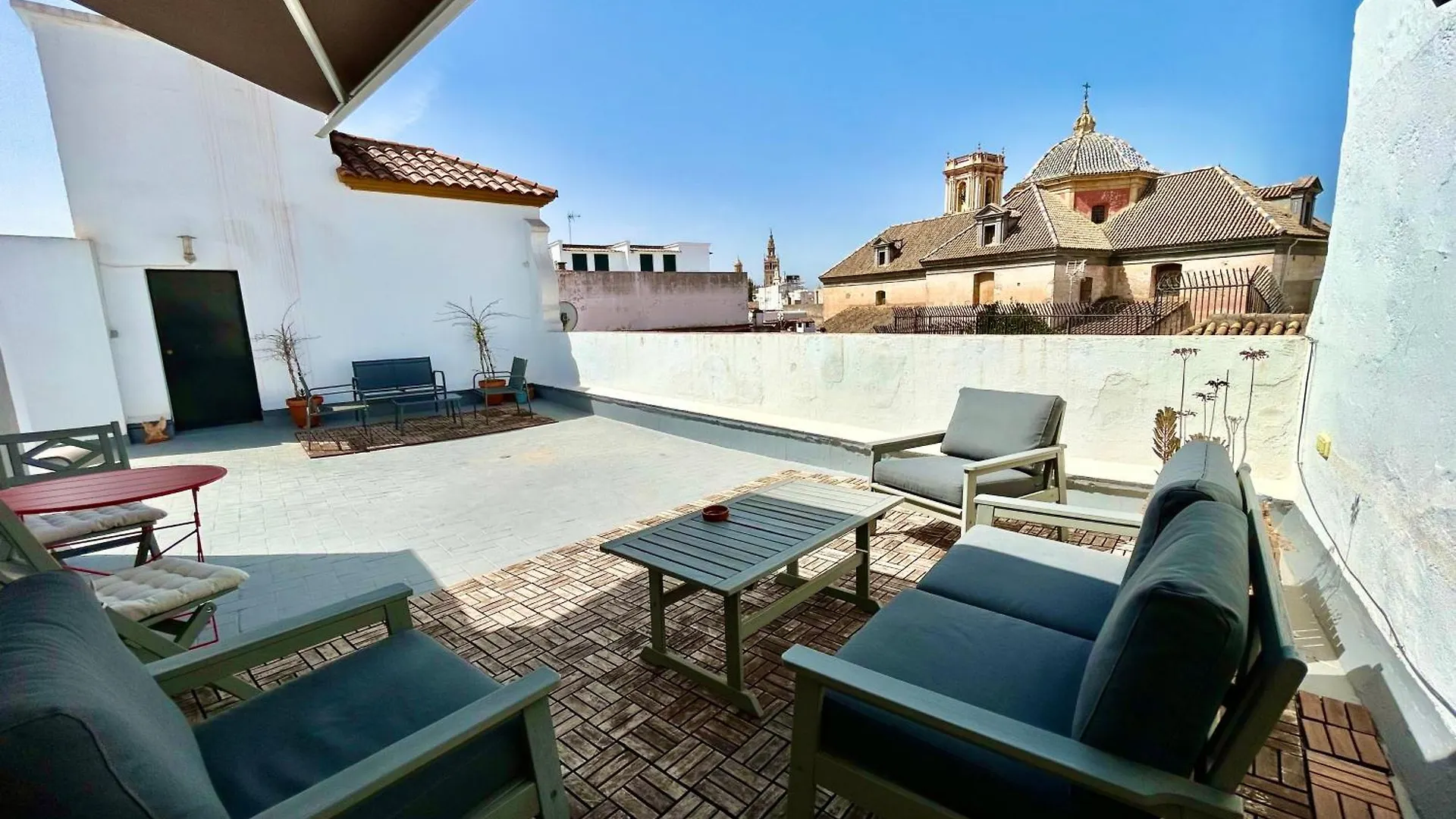 Atico Con Vistas Espectaculares A La Catedral - Cozyhomesevilla7 Spain